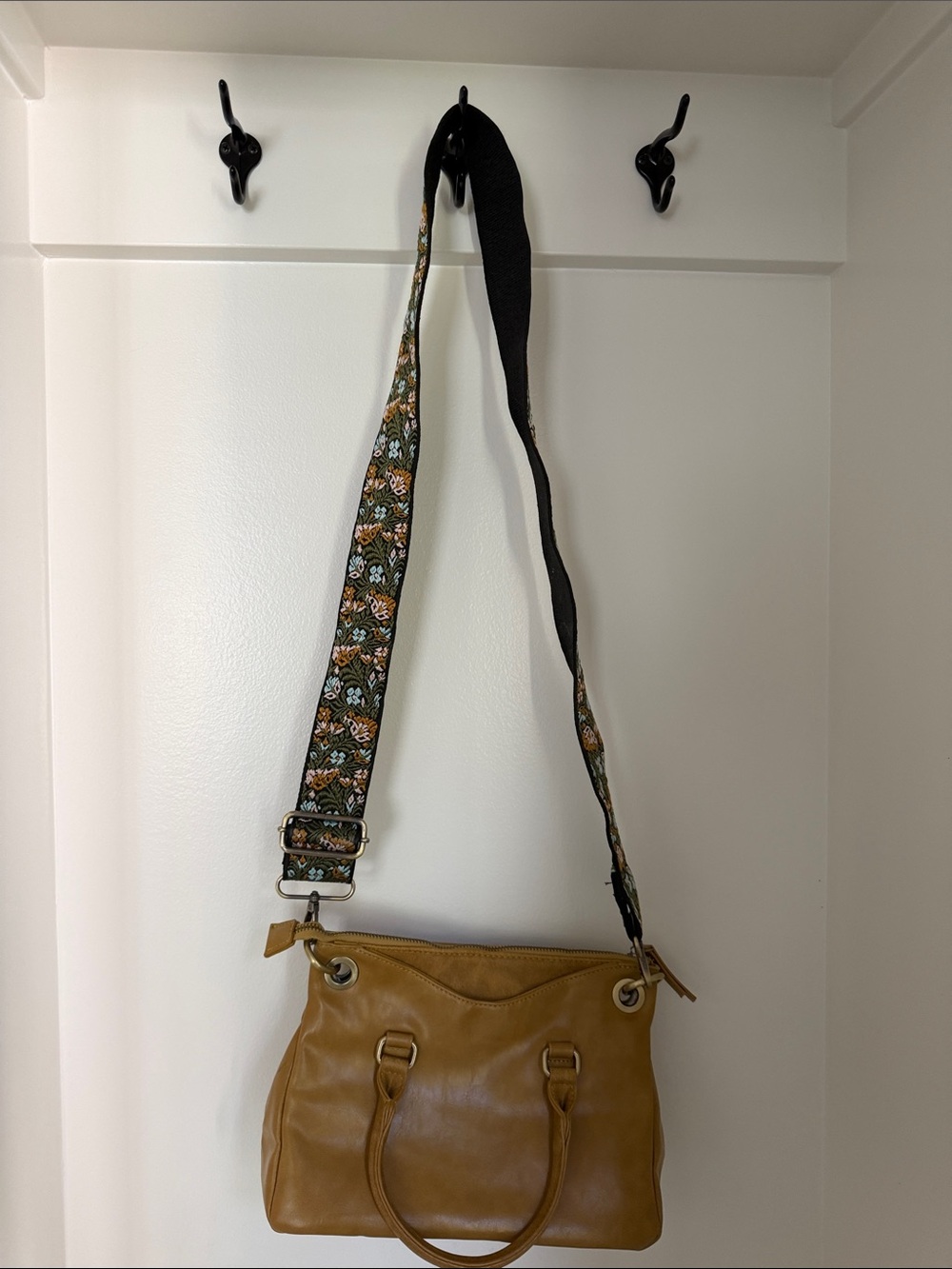 Women's JOY Tan Leather Shoulder Bag with Patterned Detachable Strap